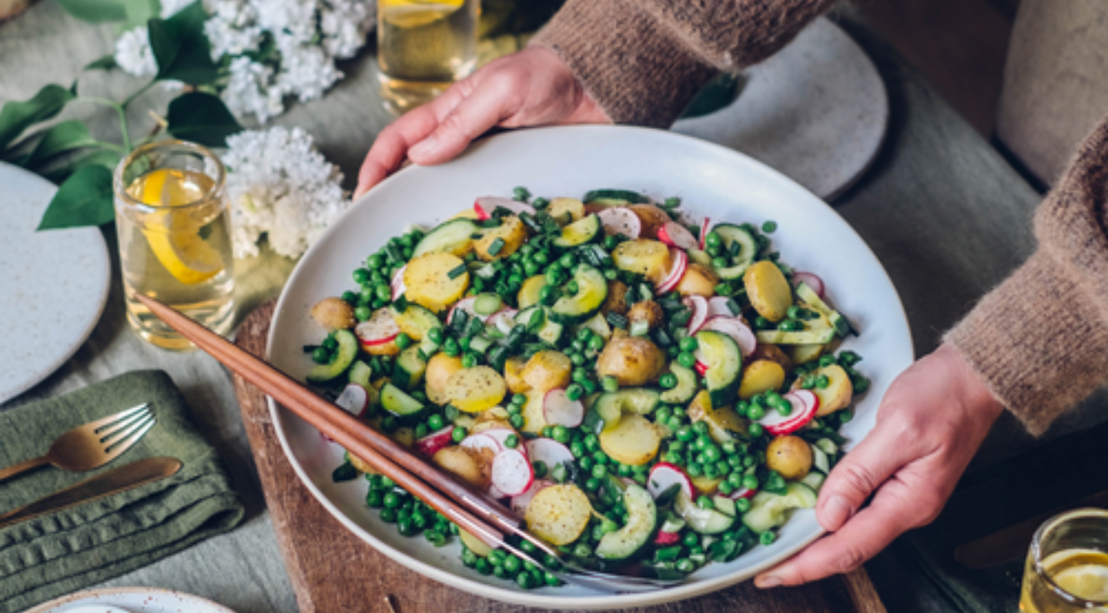 Kartoffelsalat mit eingelegtem Spargel und Tahin-Honig-Senf-Dressing