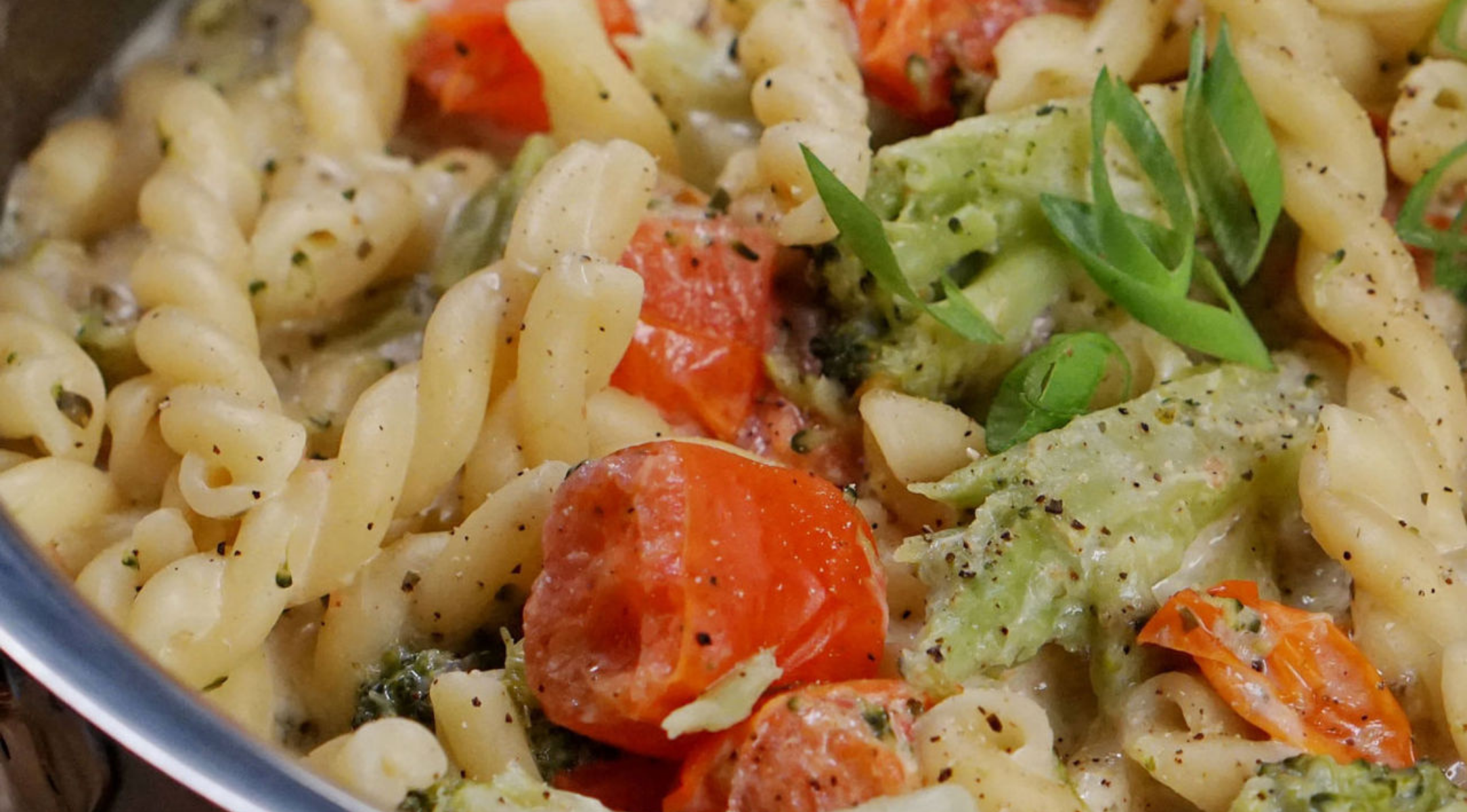 One Pot Pasta mit Kräuterfrischkäse