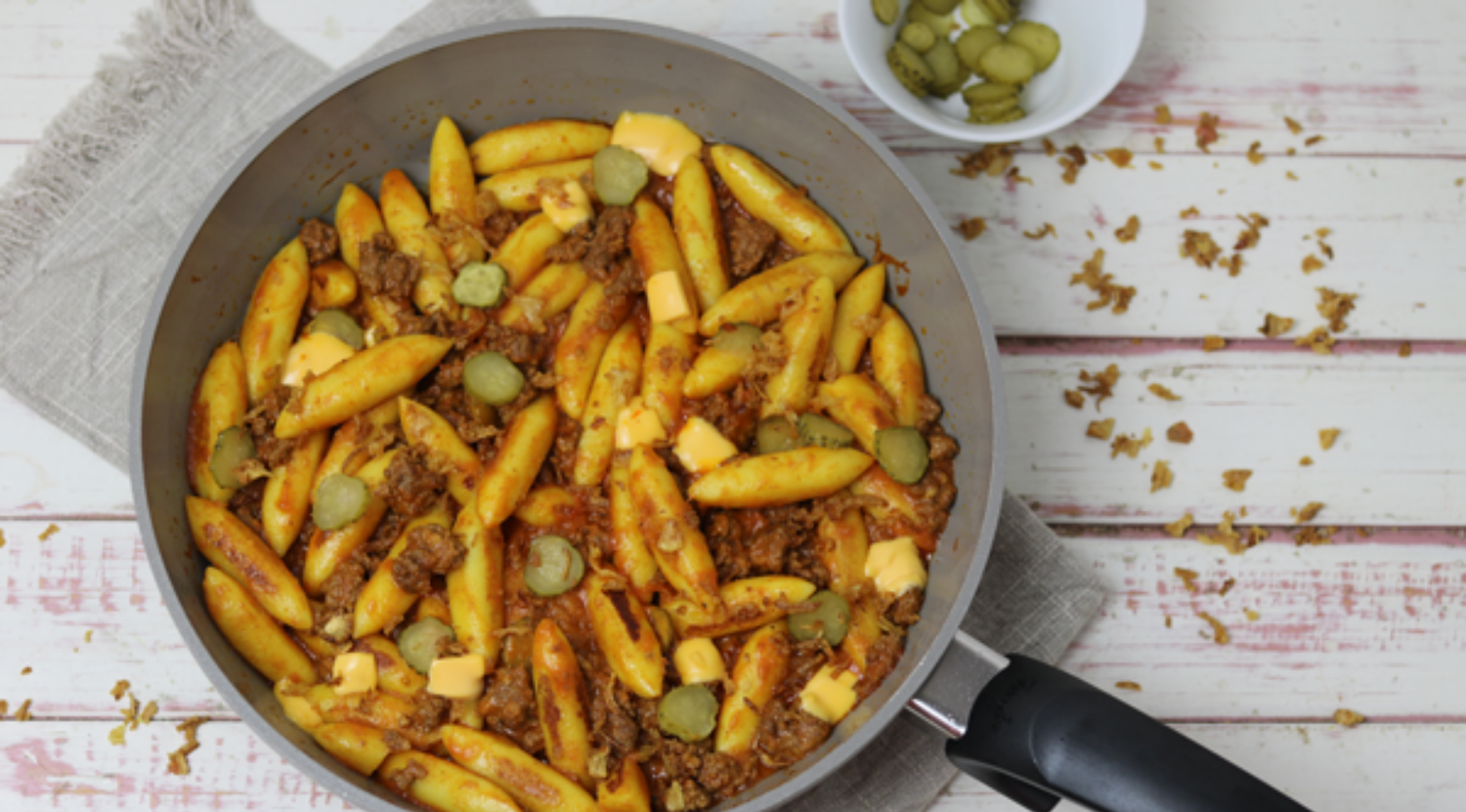 Schupfnudel Pfanne im Cheeseburger Style