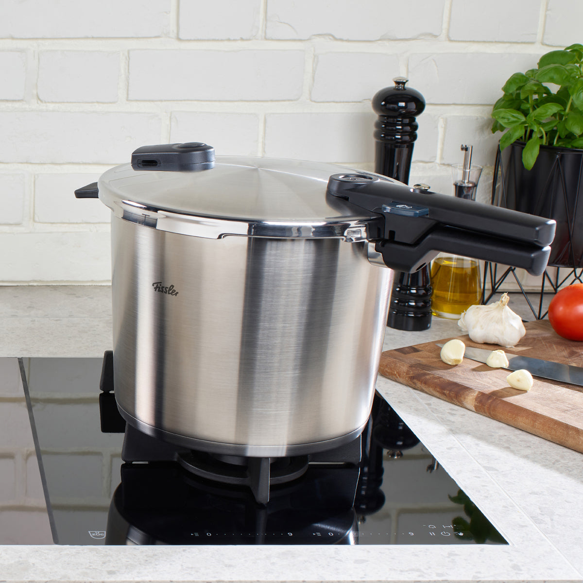 AST_2754805;51f14980e217eccd818d49dbd16c8d03;SI_2279437