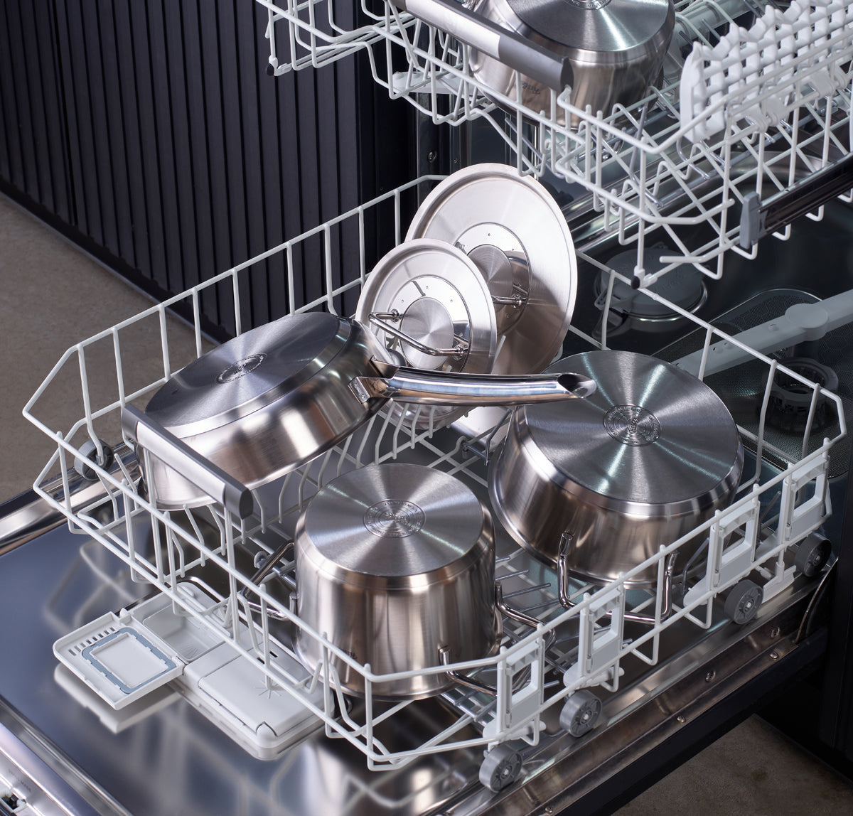 AST_2755709;76bb9d75dacbdc5063cd294a7609fe92;PROD_2041111,SI_1933801,SI_1933802,SI_1933803