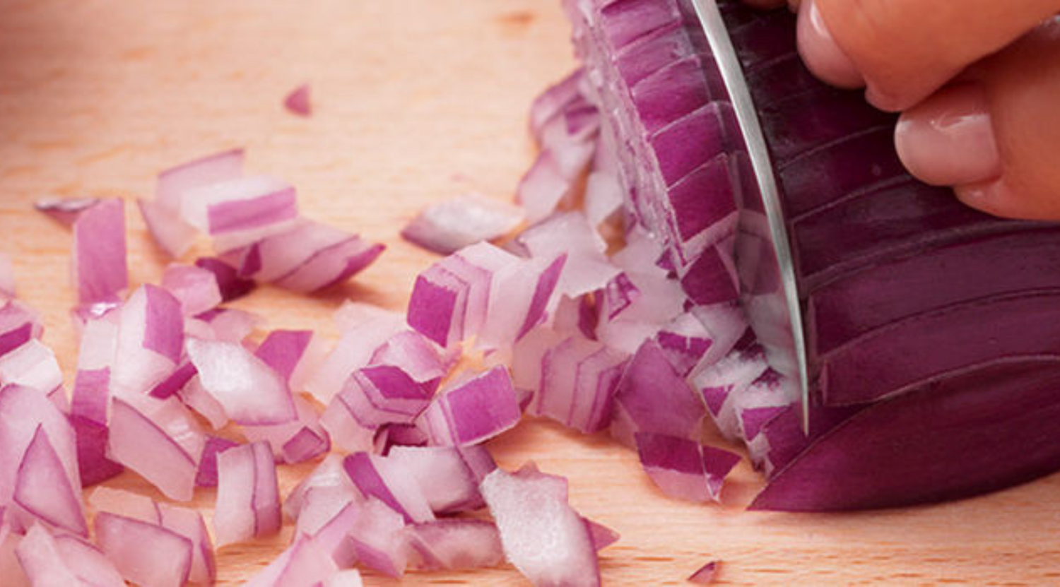 Zwiebel richtig schneiden