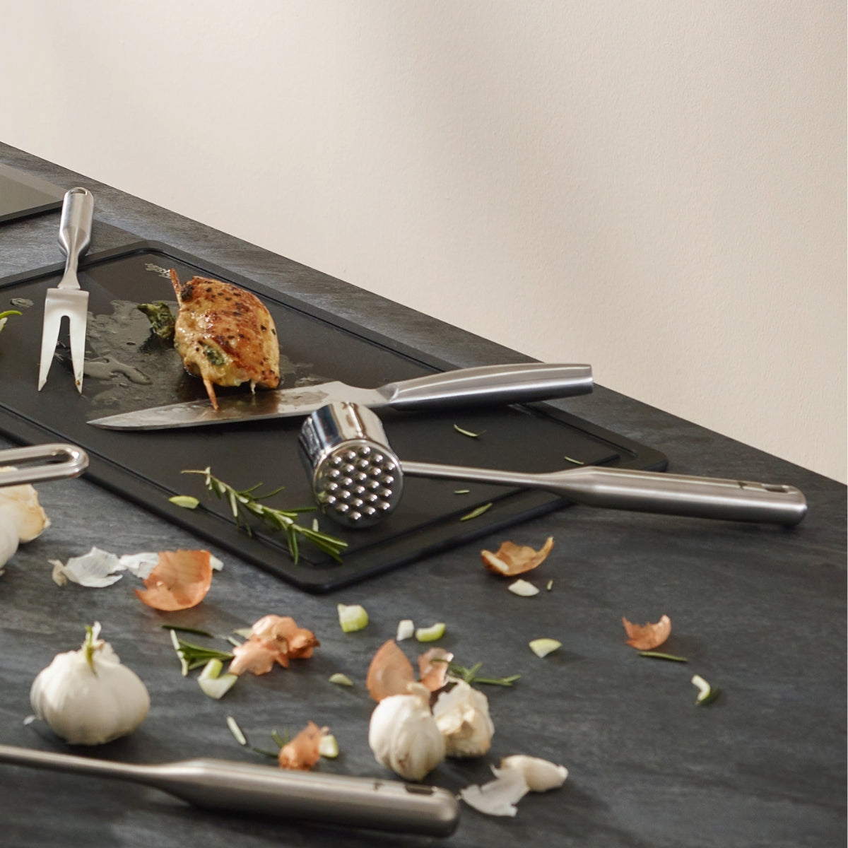 AST_2903553;3b3f994bb8ff2ab03244734f8fc9a370;SI_2723151