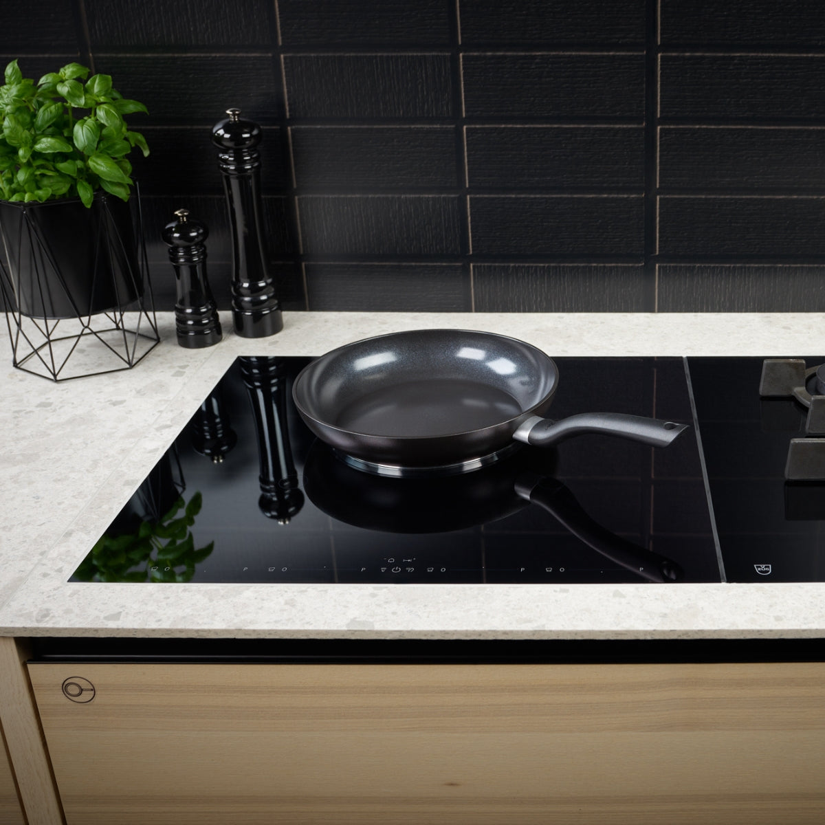 AST_2904010;af16240853b47a0df912c68599a622d6;SI_2837919